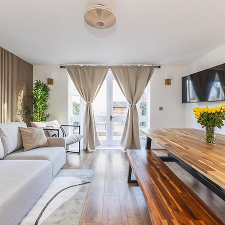 Arte Stays Serviced Houses Stratford - 3 Bedrooms 2 Bathrooms Houses London, Stratford, Maryland, Free Parking, Garden, Weekly Or Monthly Stays - Up To 8 Guests Dış mekan fotoğraf