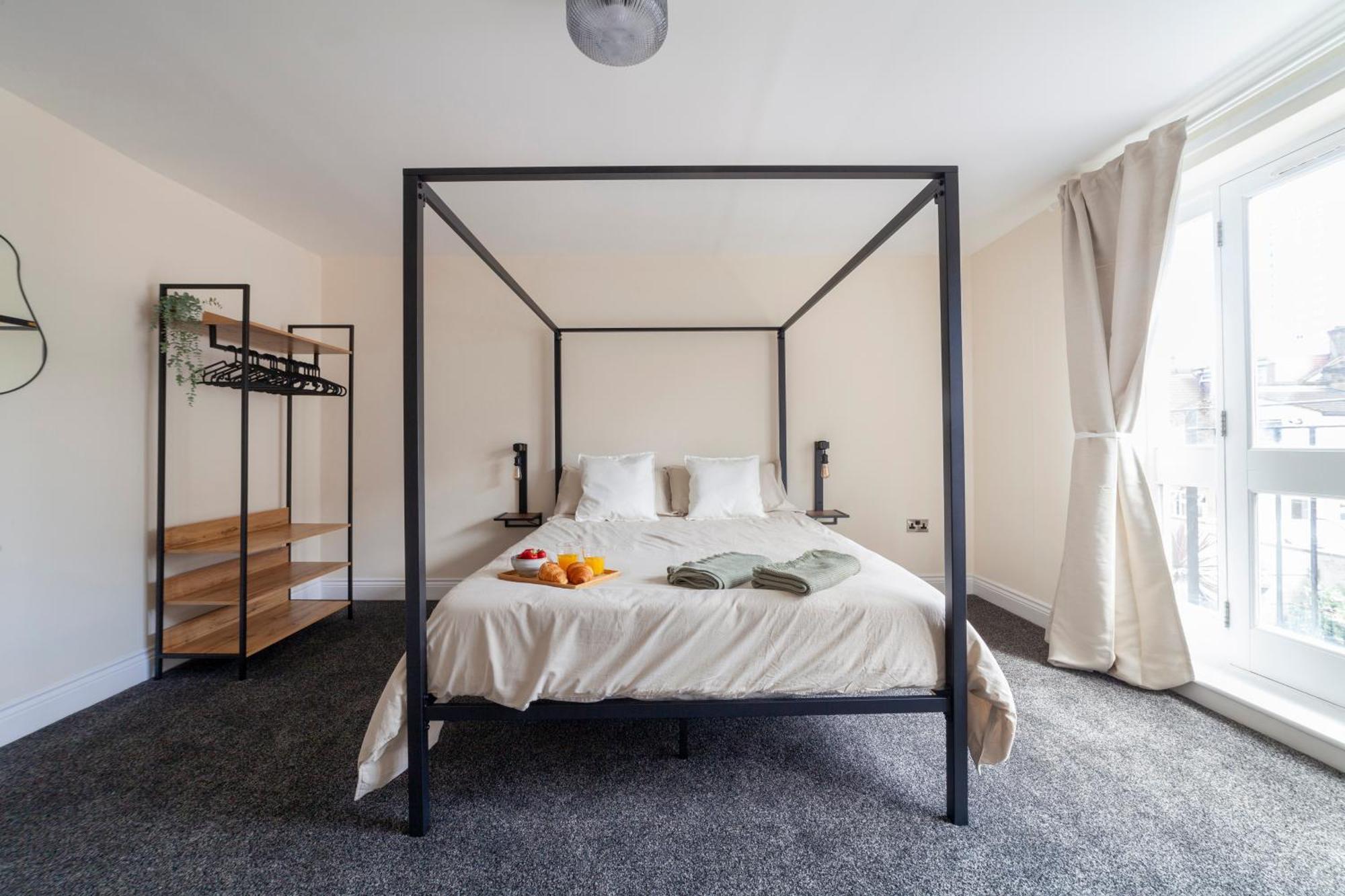 Arte Stays Serviced Houses Stratford - 3 Bedrooms 2 Bathrooms Houses London, Stratford, Maryland, Free Parking, Garden, Weekly Or Monthly Stays - Up To 8 Guests Dış mekan fotoğraf
