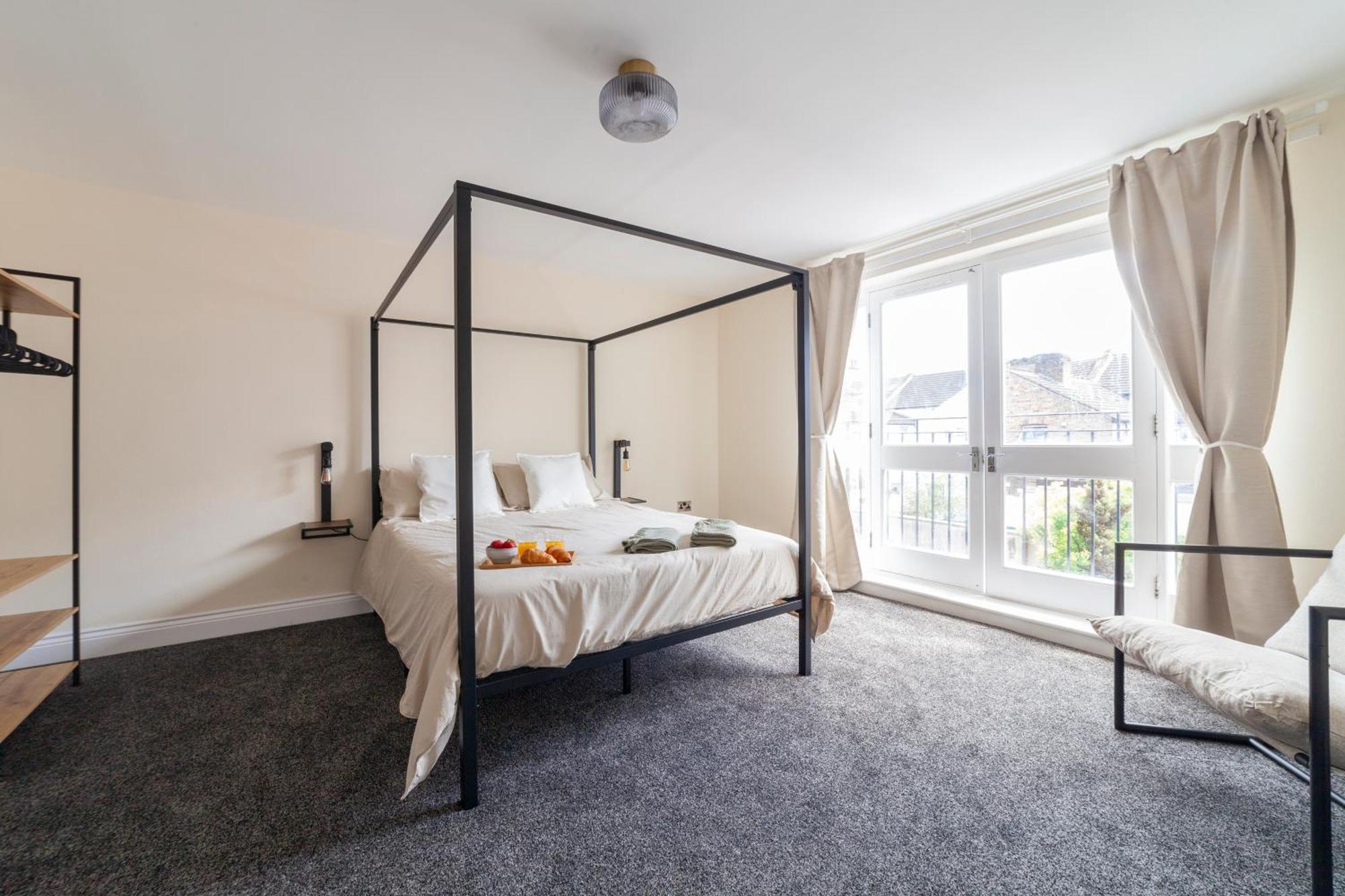 Arte Stays Serviced Houses Stratford - 3 Bedrooms 2 Bathrooms Houses London, Stratford, Maryland, Free Parking, Garden, Weekly Or Monthly Stays - Up To 8 Guests Dış mekan fotoğraf