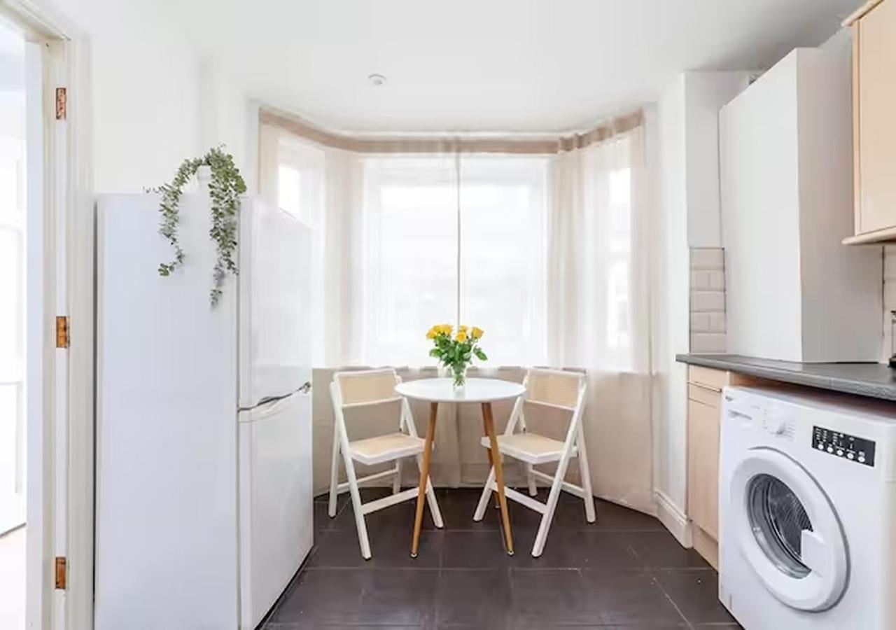 Arte Stays Serviced Houses Stratford - 3 Bedrooms 2 Bathrooms Houses London, Stratford, Maryland, Free Parking, Garden, Weekly Or Monthly Stays - Up To 8 Guests Dış mekan fotoğraf