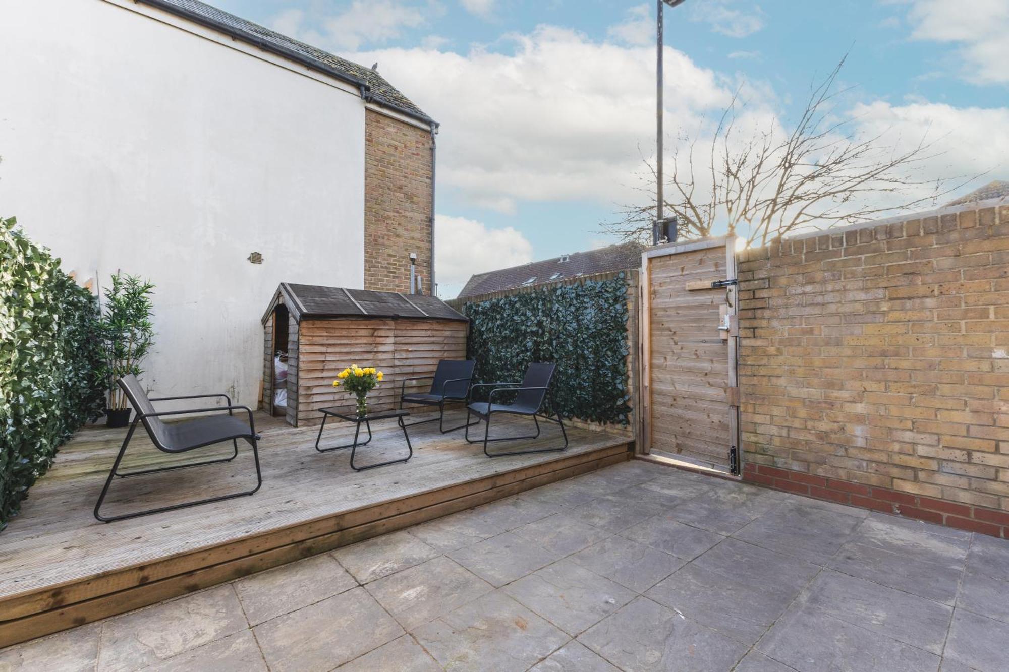 Arte Stays Serviced Houses Stratford - 3 Bedrooms 2 Bathrooms Houses London, Stratford, Maryland, Free Parking, Garden, Weekly Or Monthly Stays - Up To 8 Guests Dış mekan fotoğraf