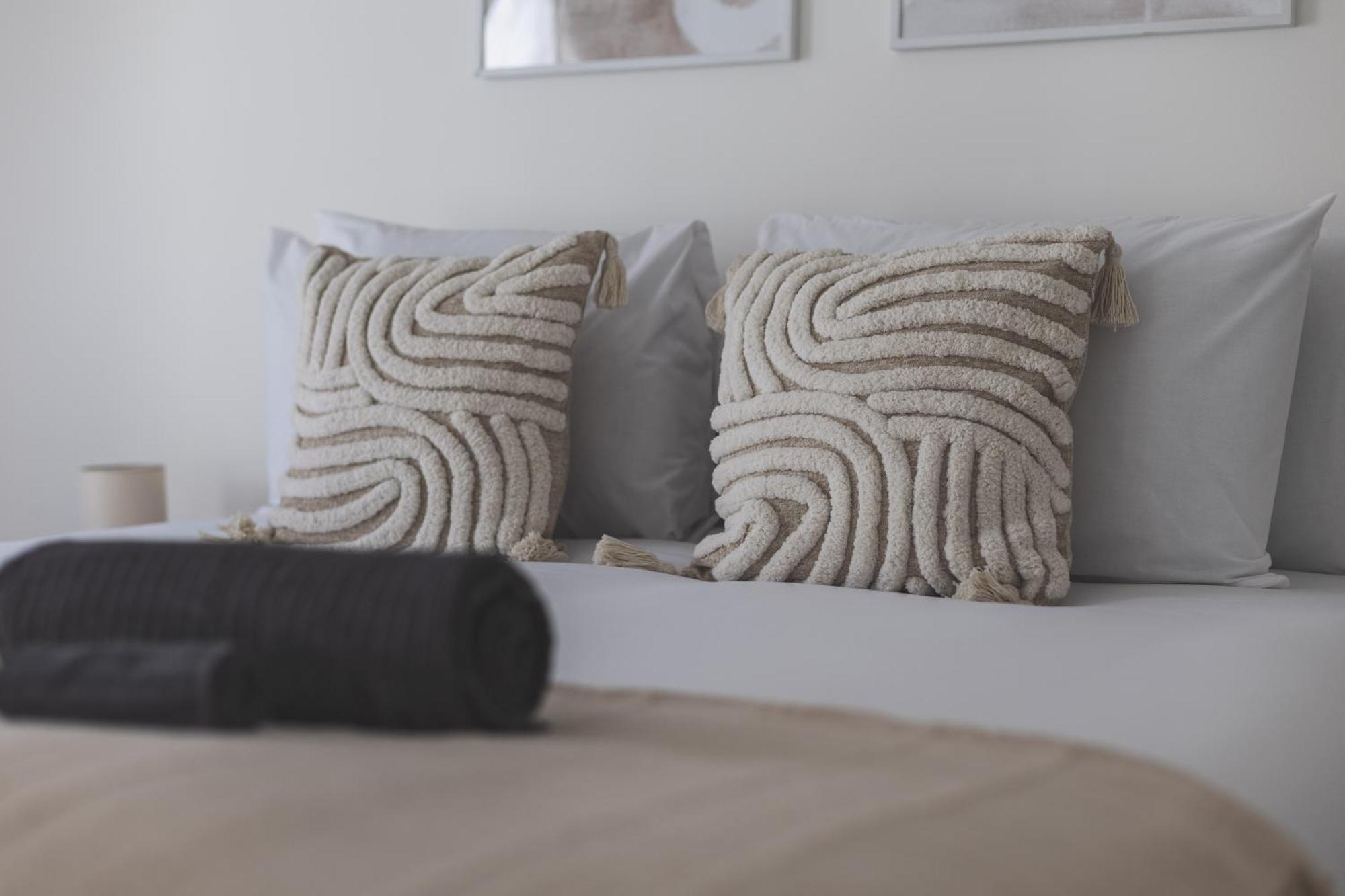 Arte Stays Serviced Houses Stratford - 3 Bedrooms 2 Bathrooms Houses London, Stratford, Maryland, Free Parking, Garden, Weekly Or Monthly Stays - Up To 8 Guests Dış mekan fotoğraf